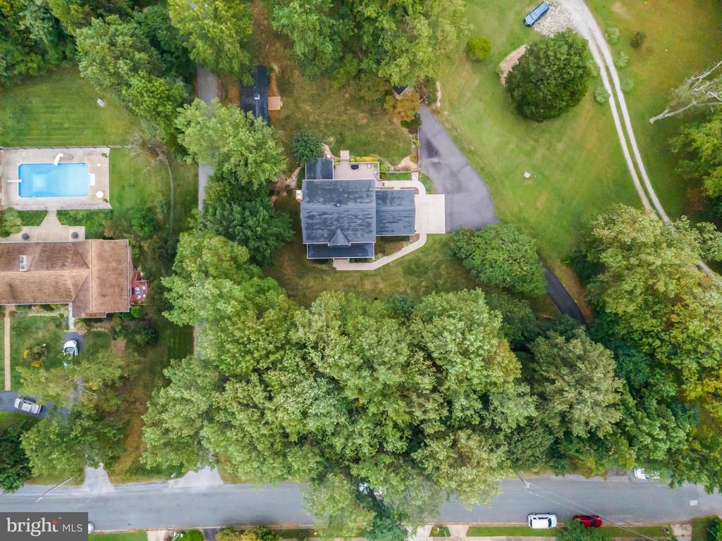 1433 GILBERT ROAD