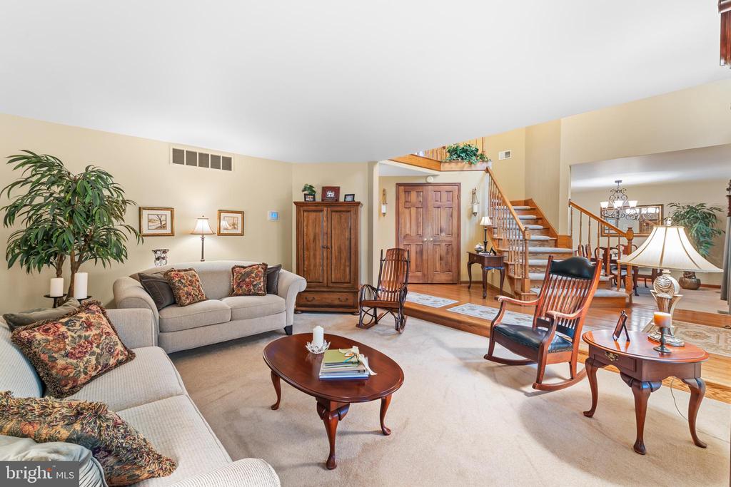 1433 GILBERT ROAD