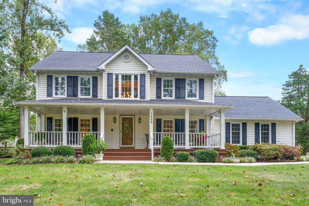 1433 GILBERT ROAD