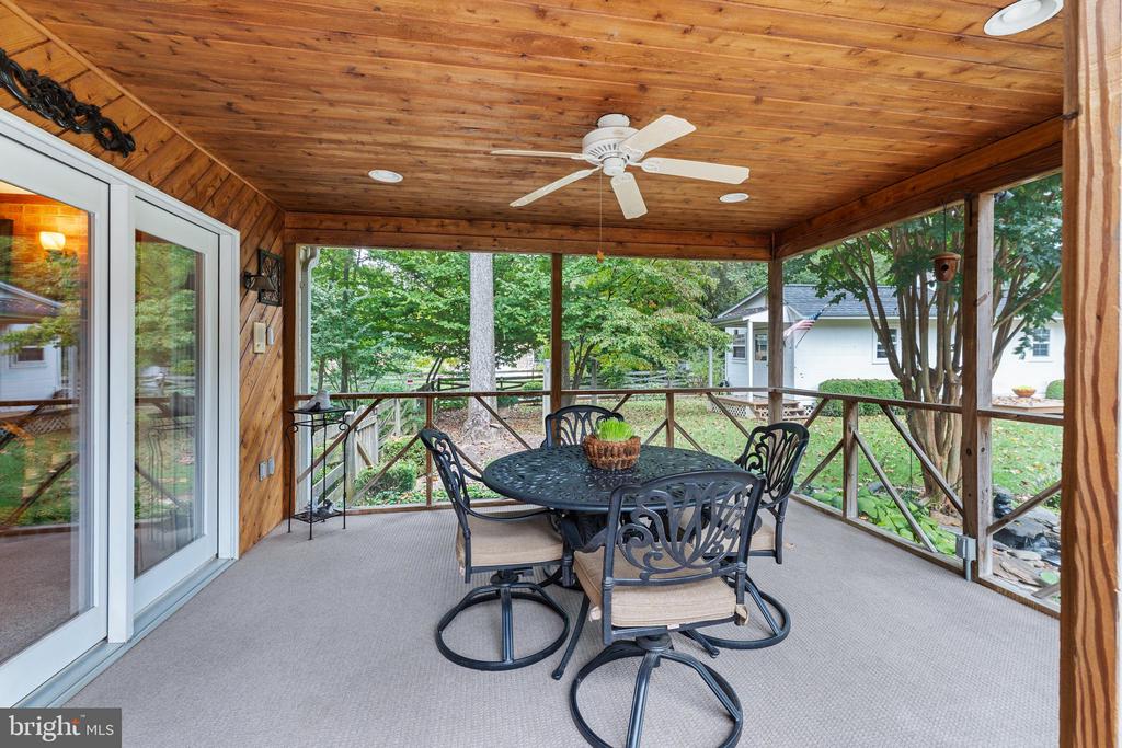 1433 GILBERT ROAD