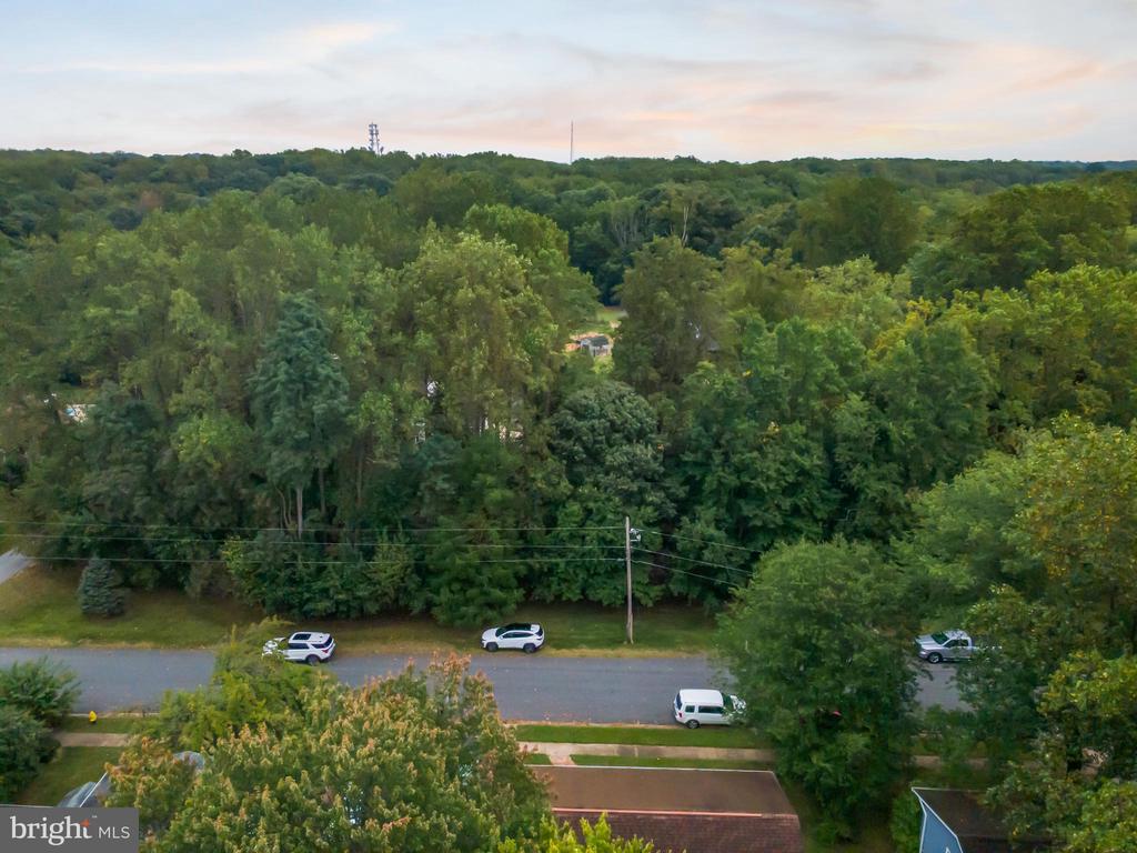 1433 GILBERT ROAD