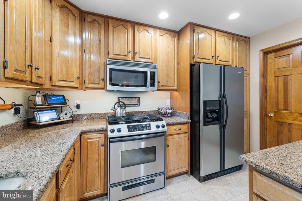 1433 GILBERT ROAD