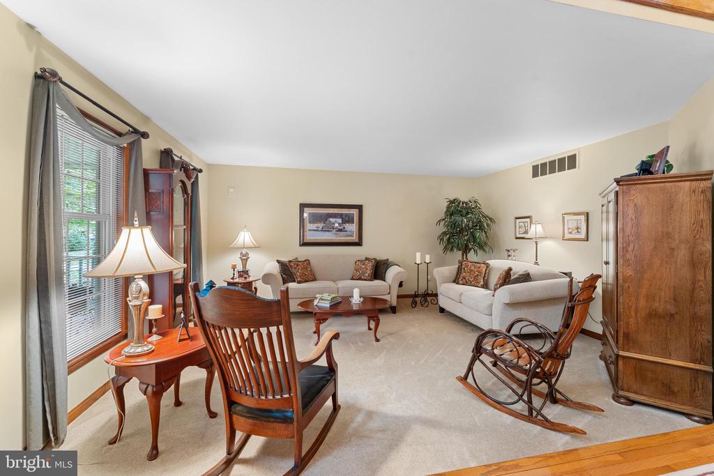 1433 GILBERT ROAD