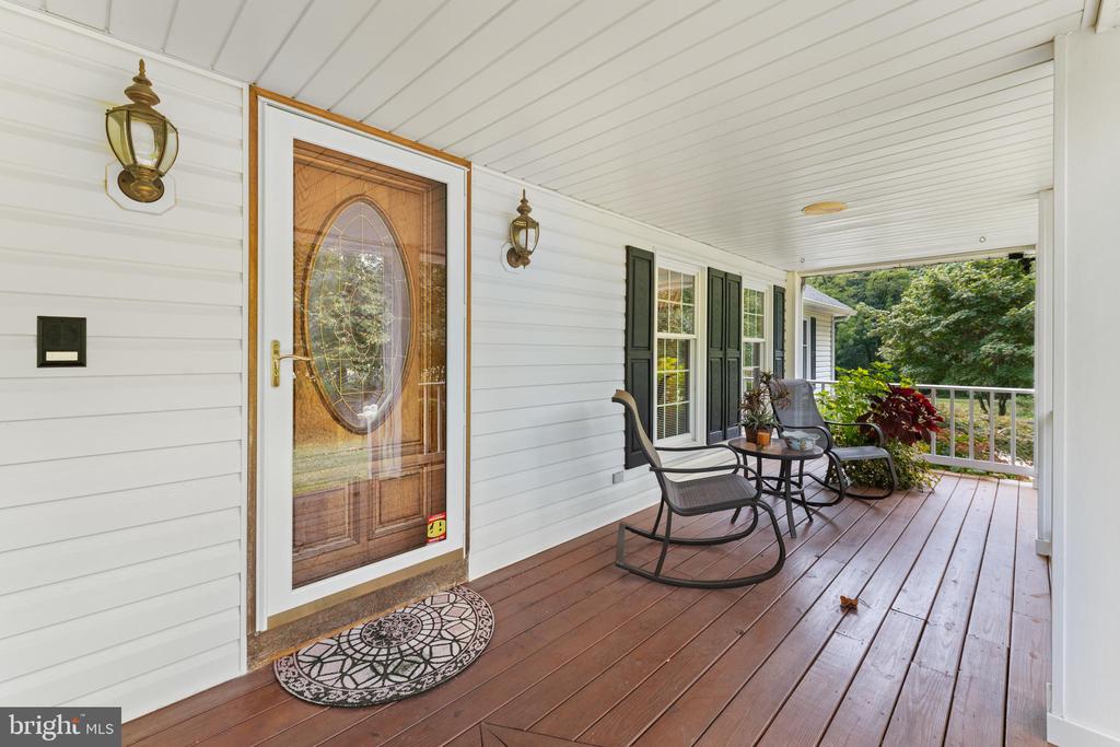 1433 GILBERT ROAD