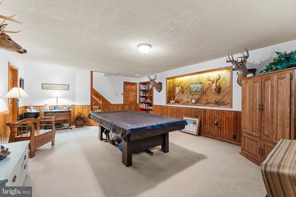 1433 GILBERT ROAD