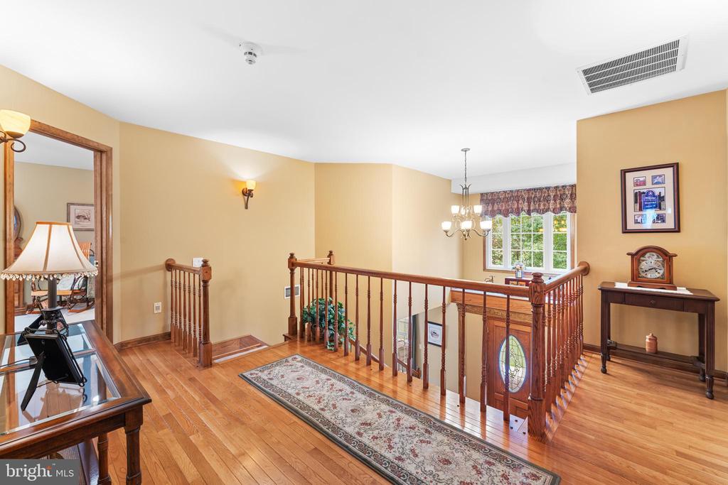 1433 GILBERT ROAD