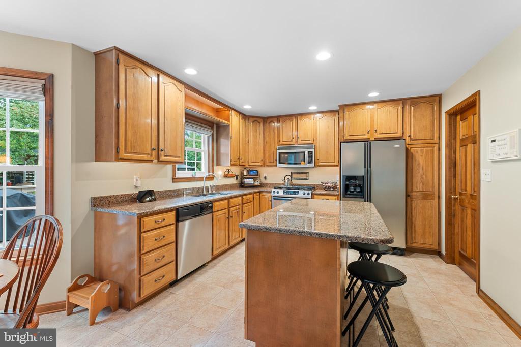1433 GILBERT ROAD