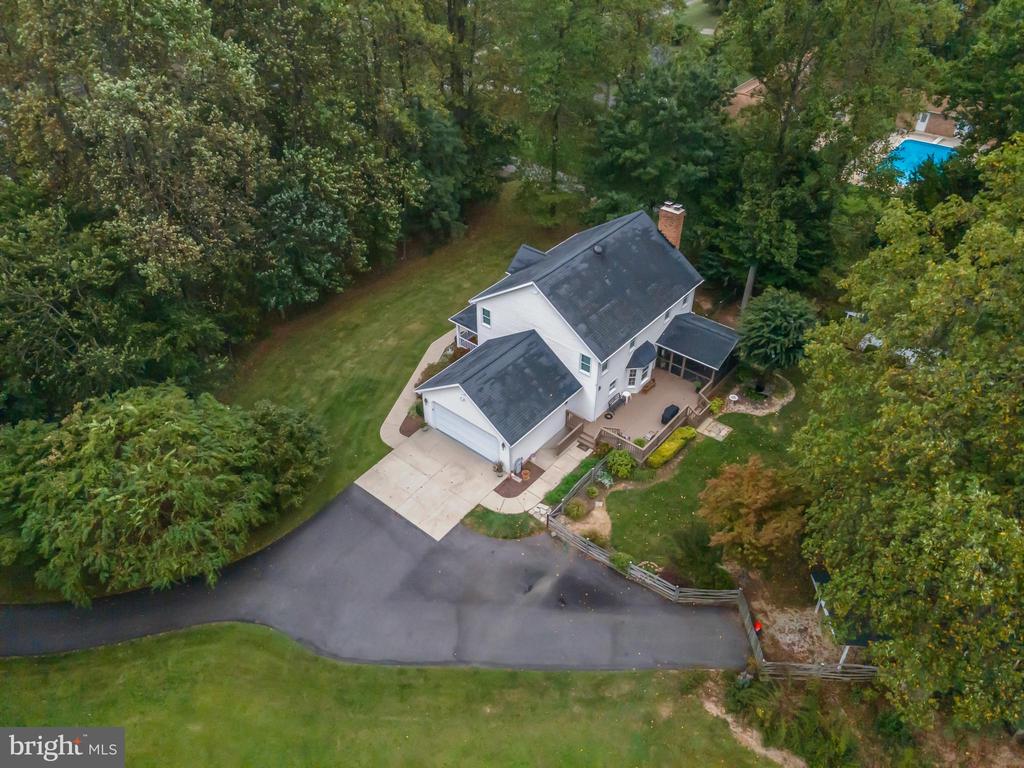 1433 GILBERT ROAD