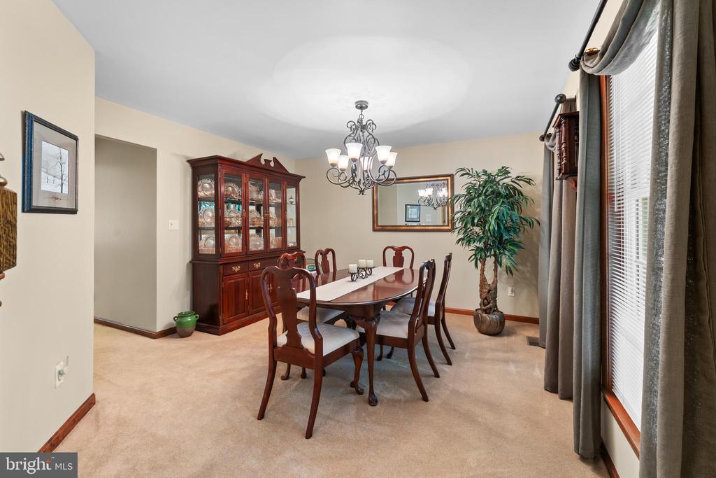 1433 GILBERT ROAD
