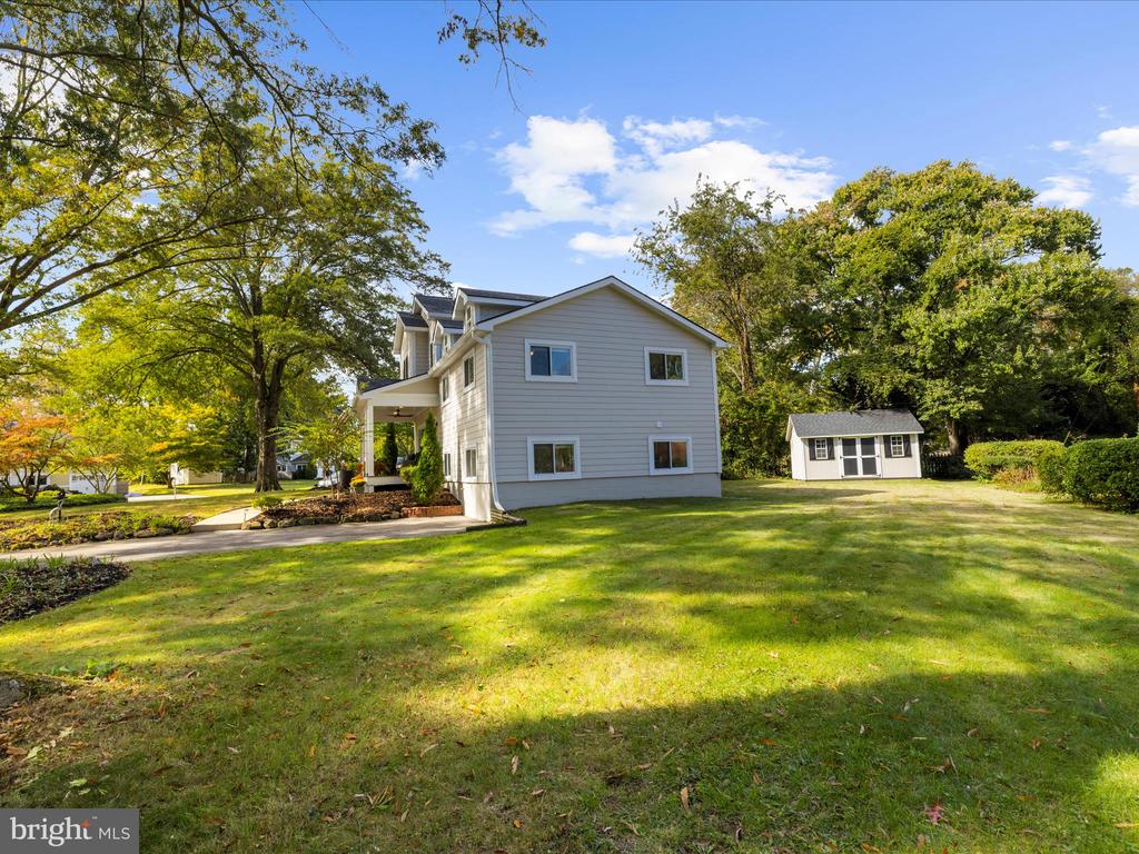 500 PINE TREE DRIVE