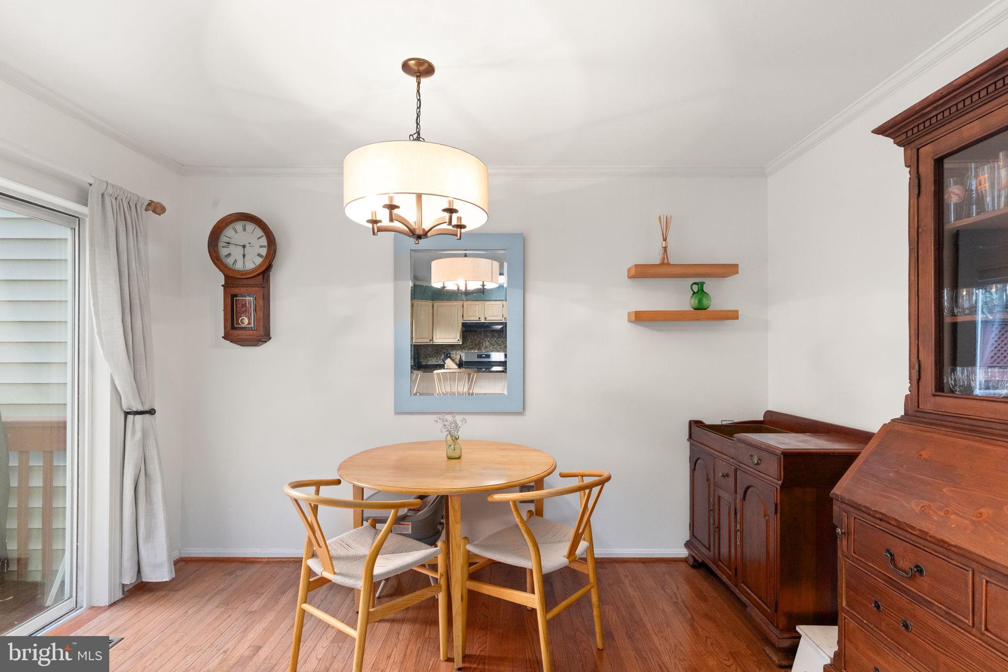 1205 N FARLEY COURT N