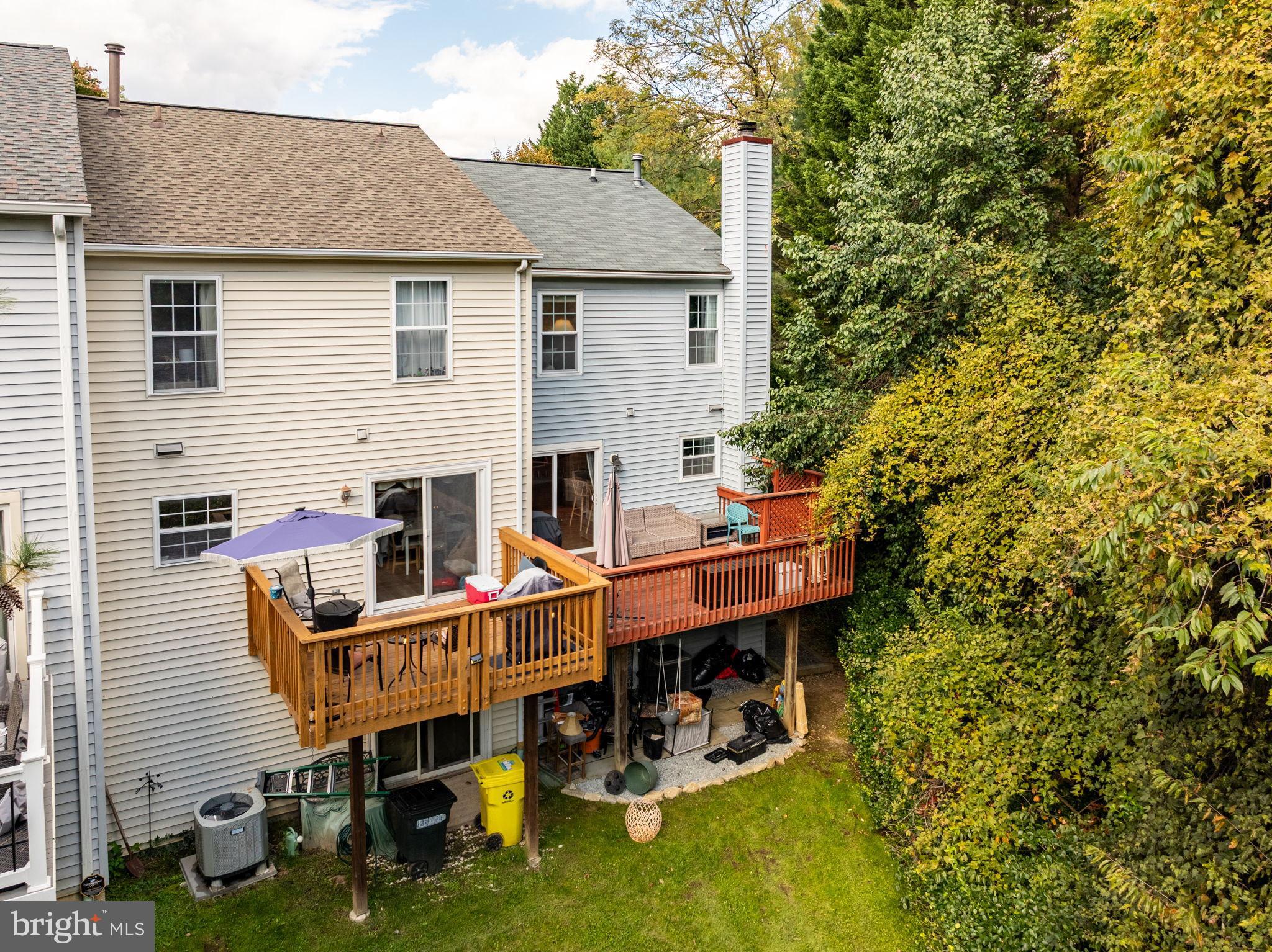 1205 N FARLEY COURT N