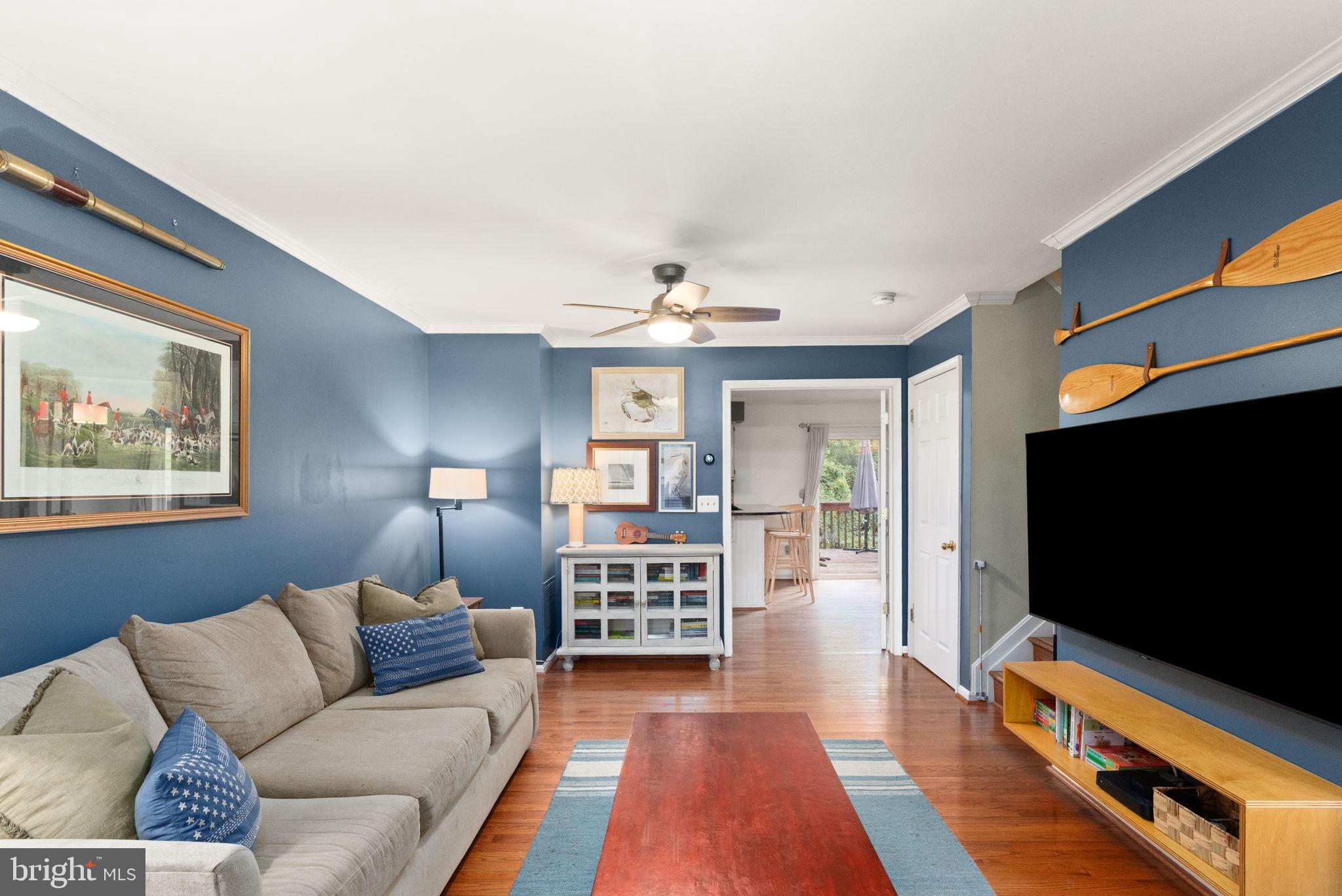 1205 N FARLEY COURT N