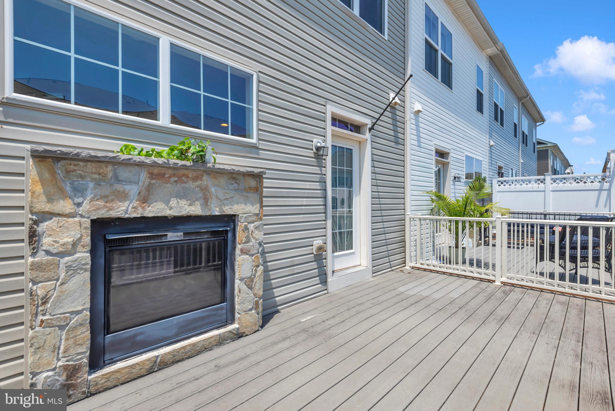 617 S CHERRY GROVE AVENUE