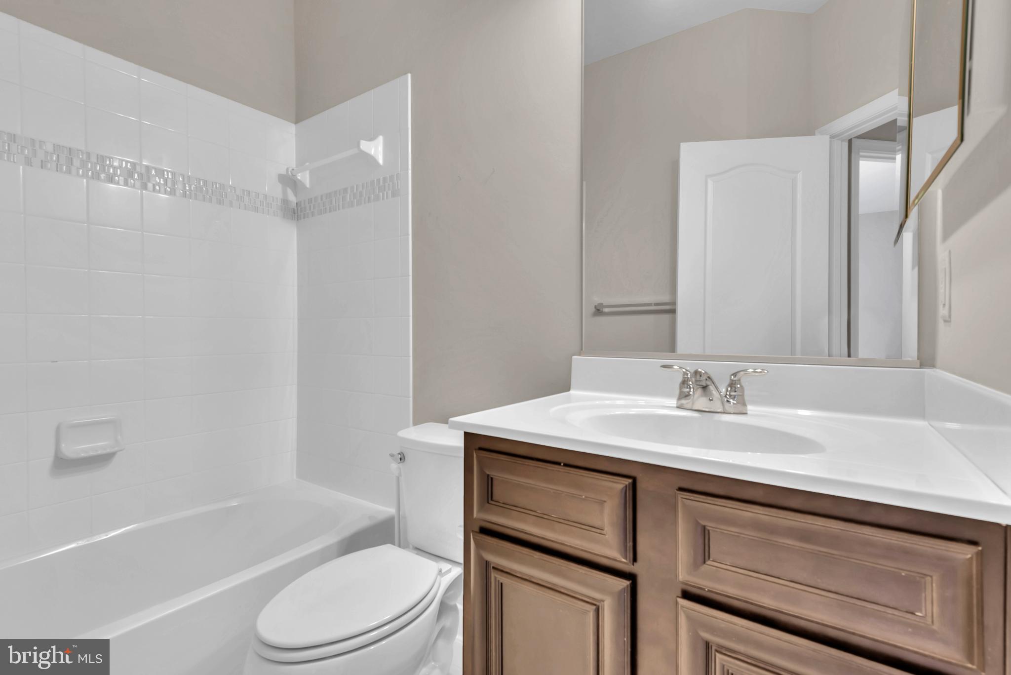 617 S CHERRY GROVE AVENUE