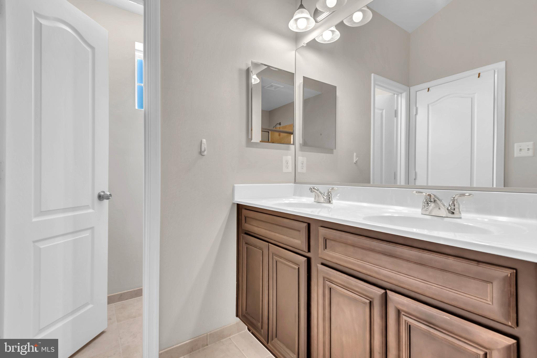 617 S CHERRY GROVE AVENUE