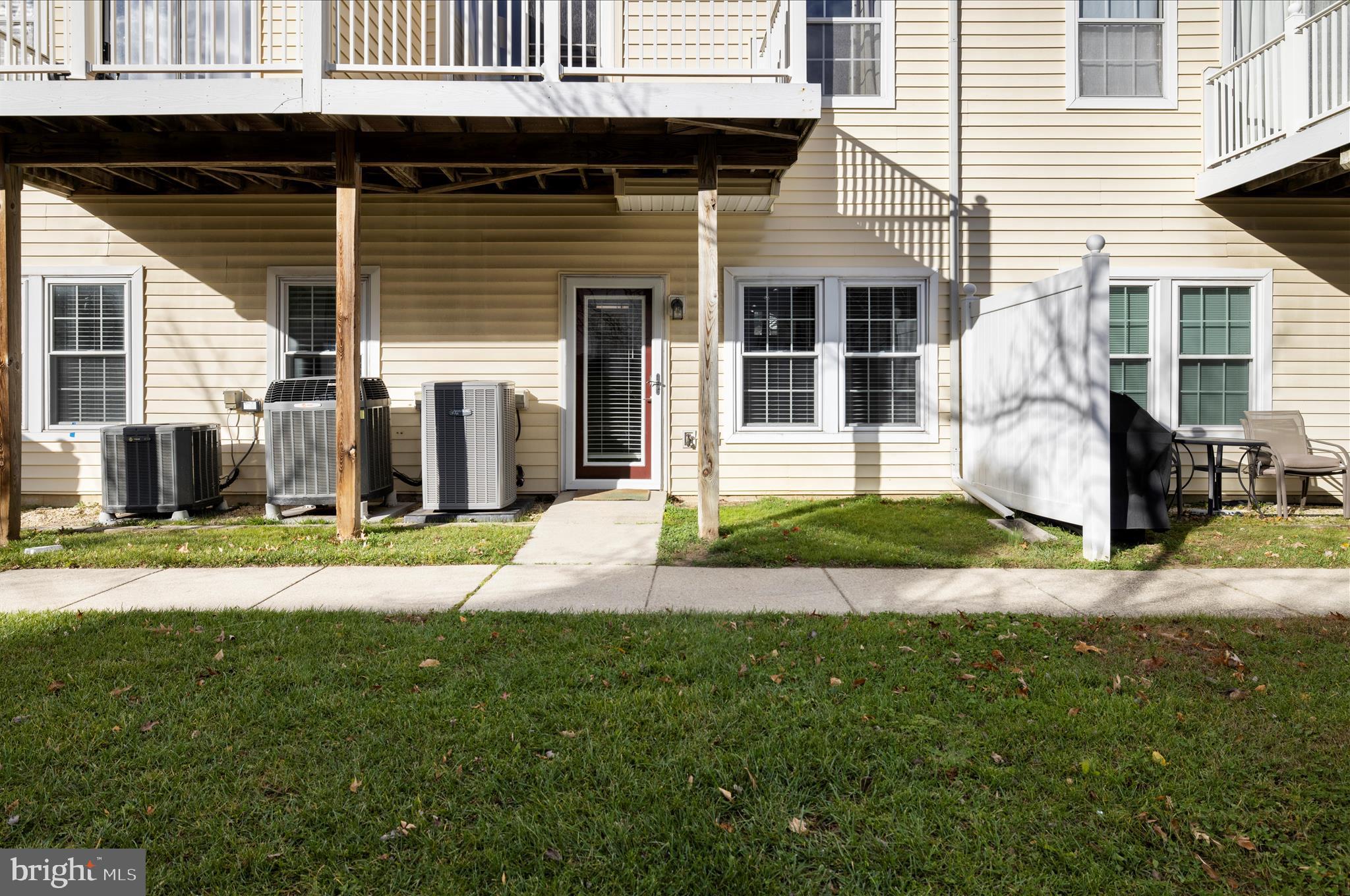 1565 FALLOWFIELD COURT