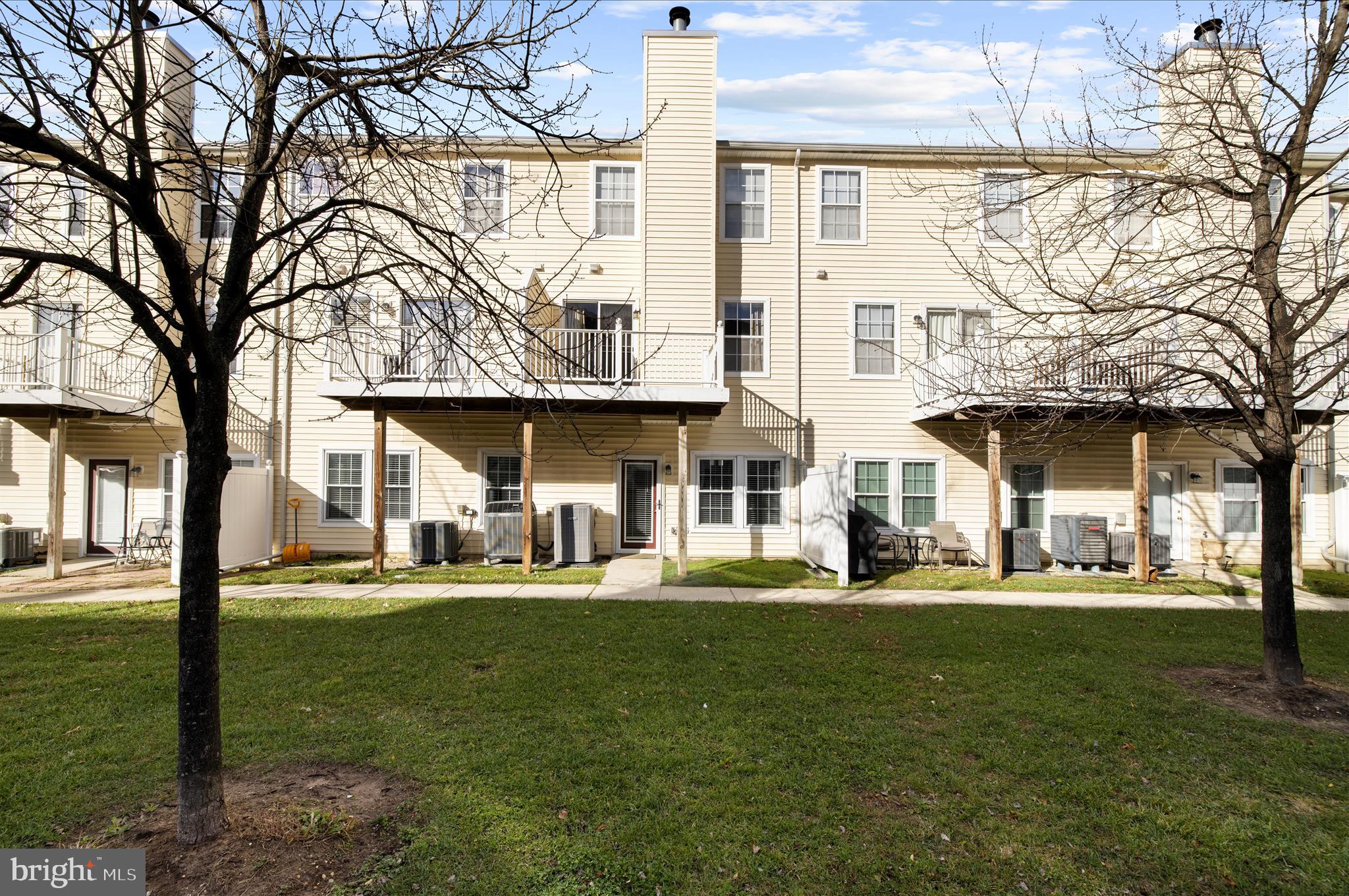 1565 FALLOWFIELD COURT