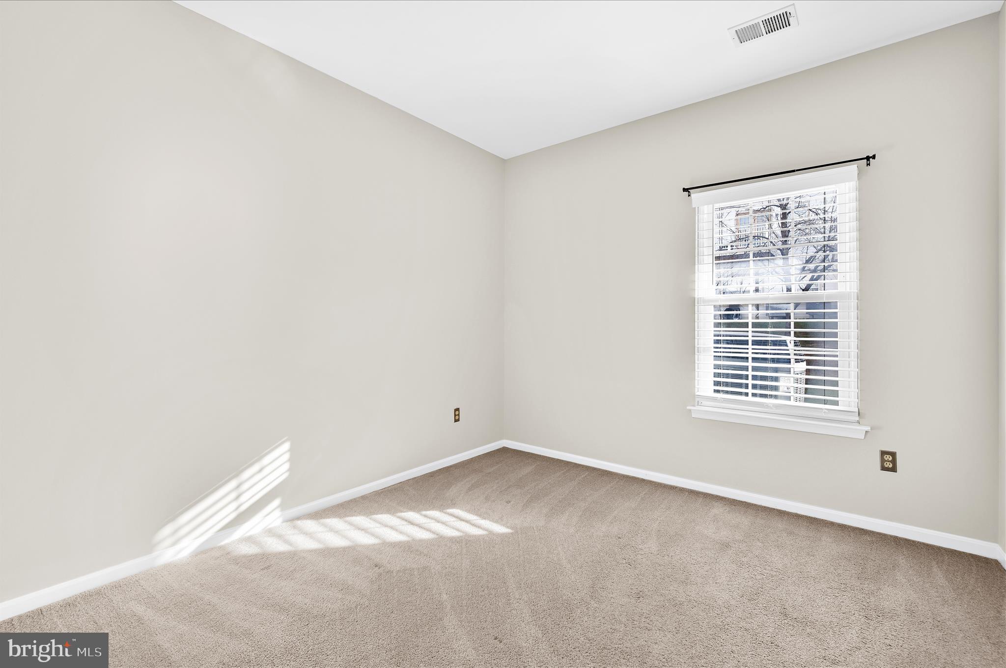 1565 FALLOWFIELD COURT