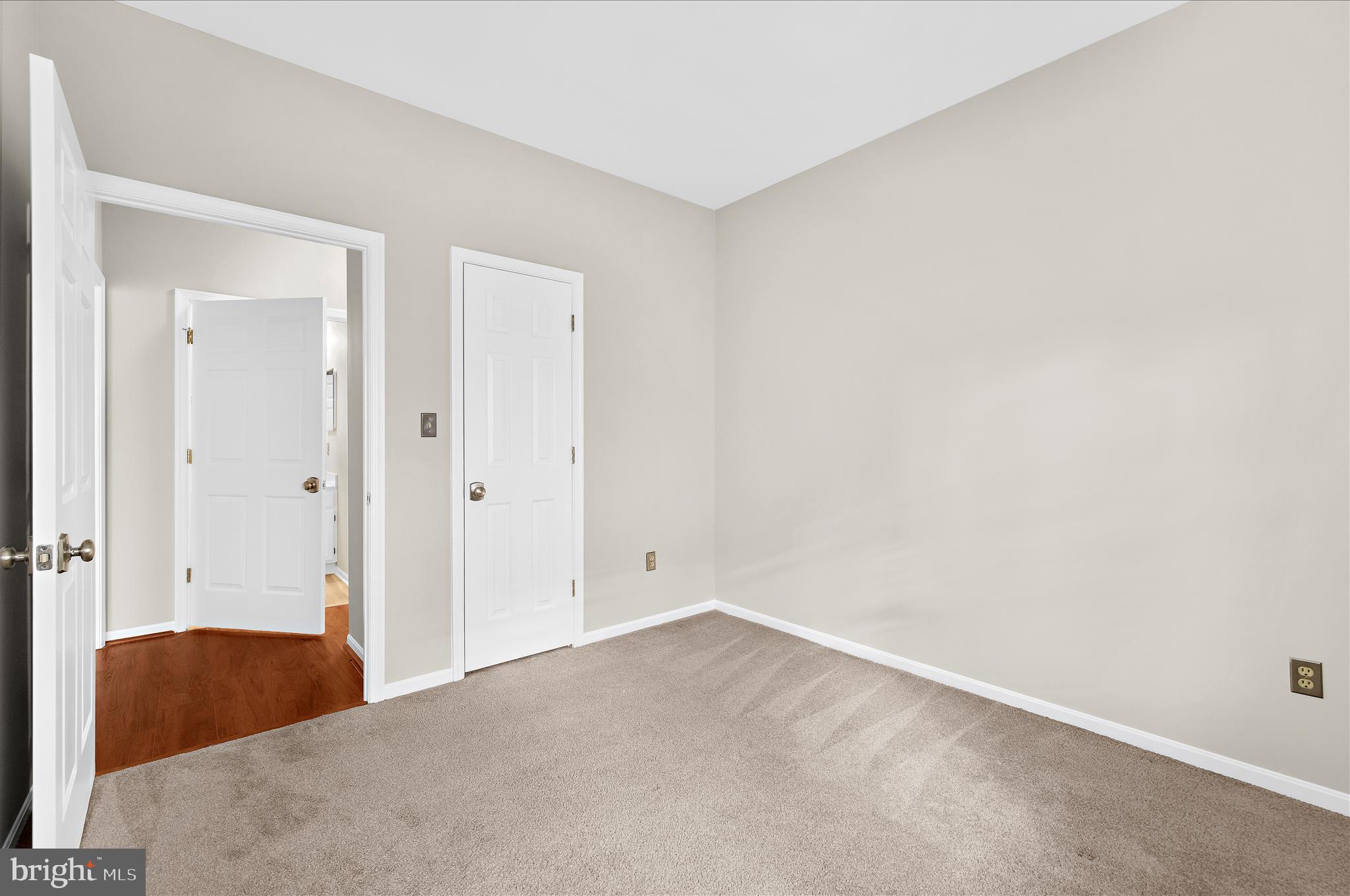 1565 FALLOWFIELD COURT