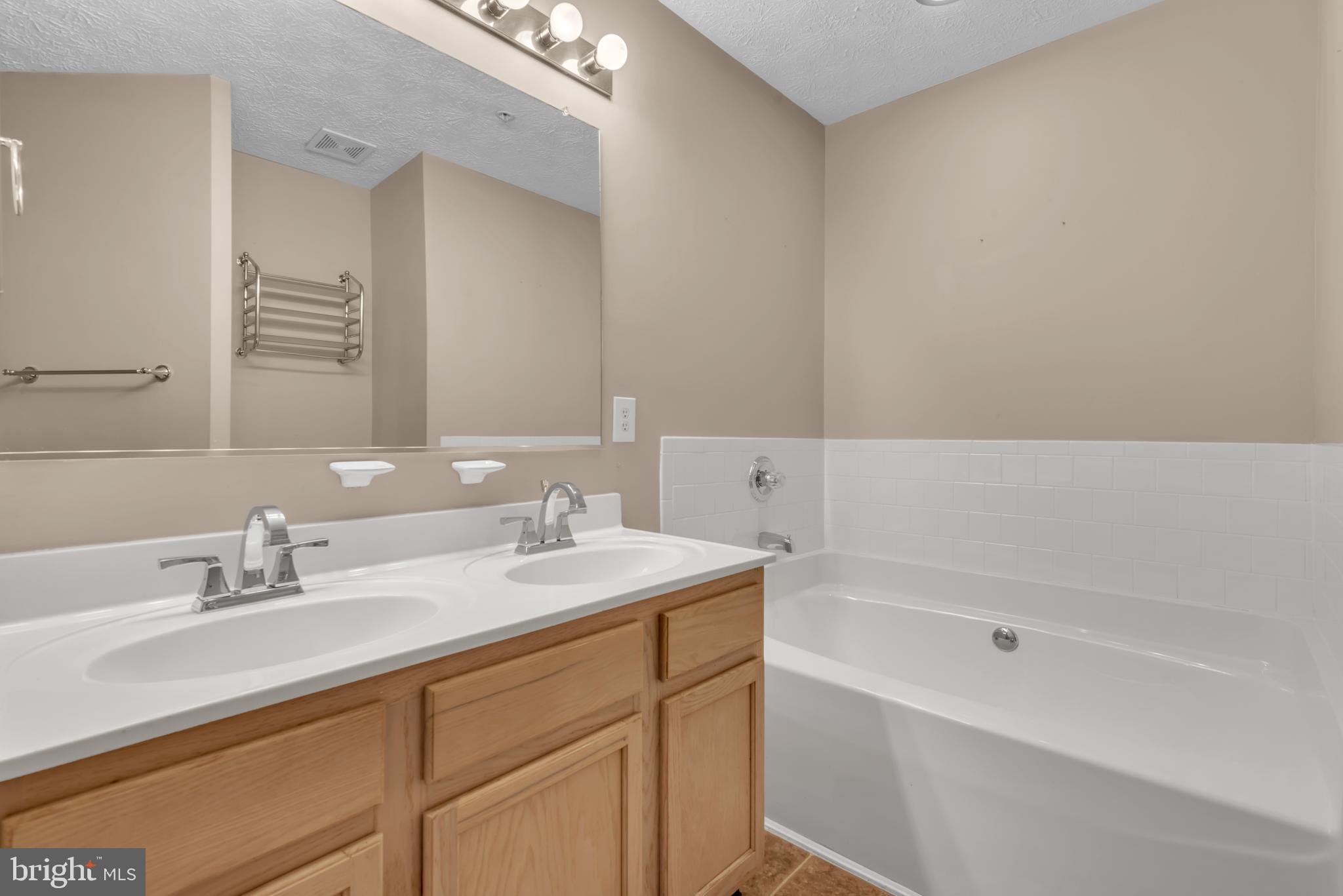 10-G IRONSTONE COURT G