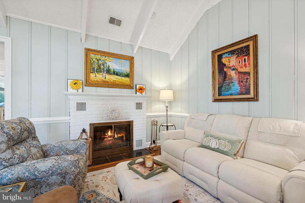 150 E BAY VIEW DRIVE