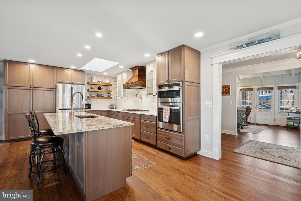 150 E BAY VIEW DRIVE