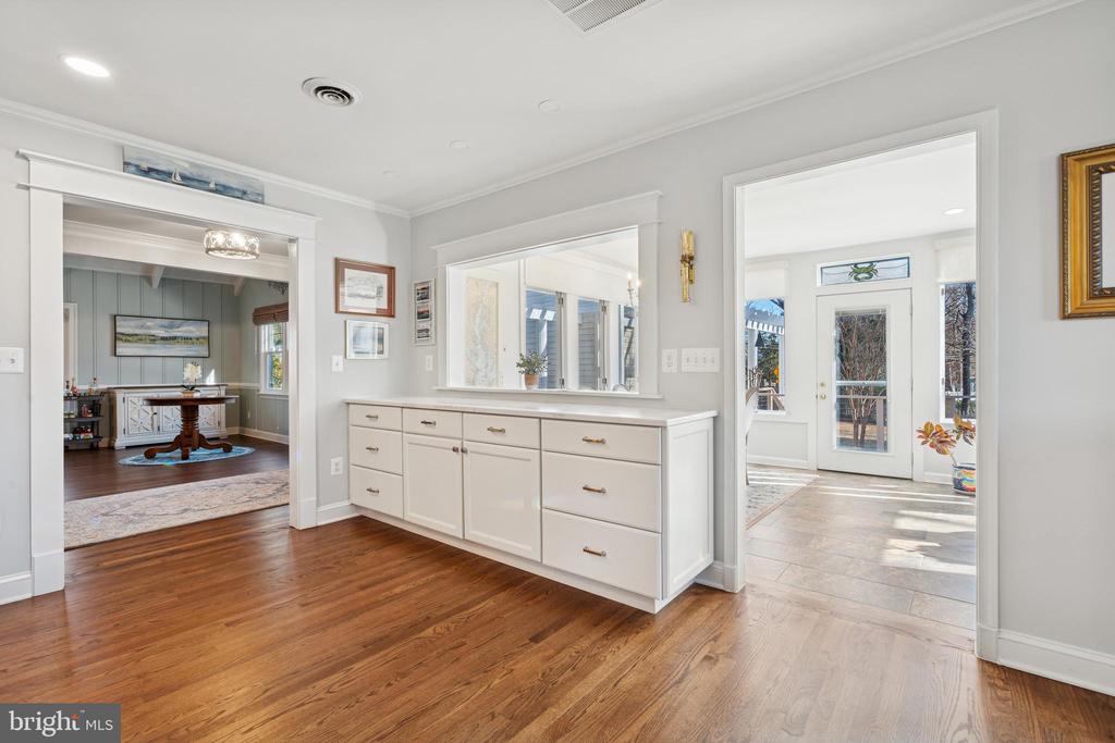 150 E BAY VIEW DRIVE