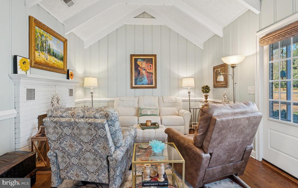 150 E BAY VIEW DRIVE