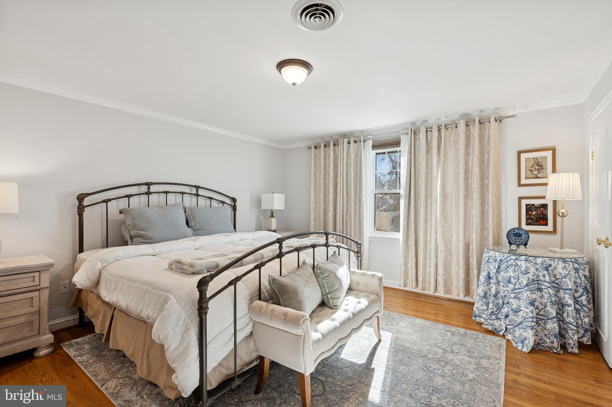 150 E BAY VIEW DRIVE