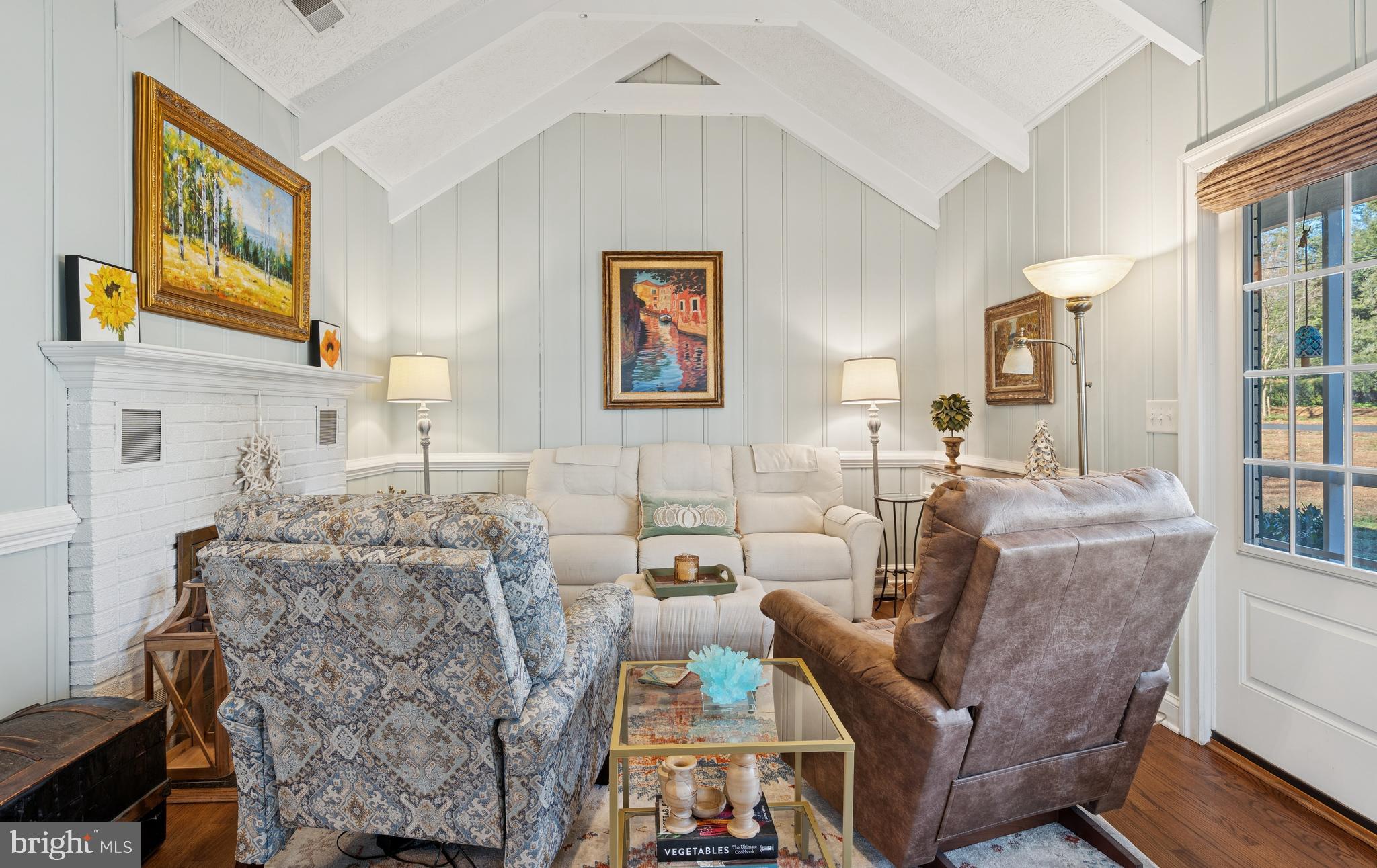 150 E BAY VIEW DRIVE