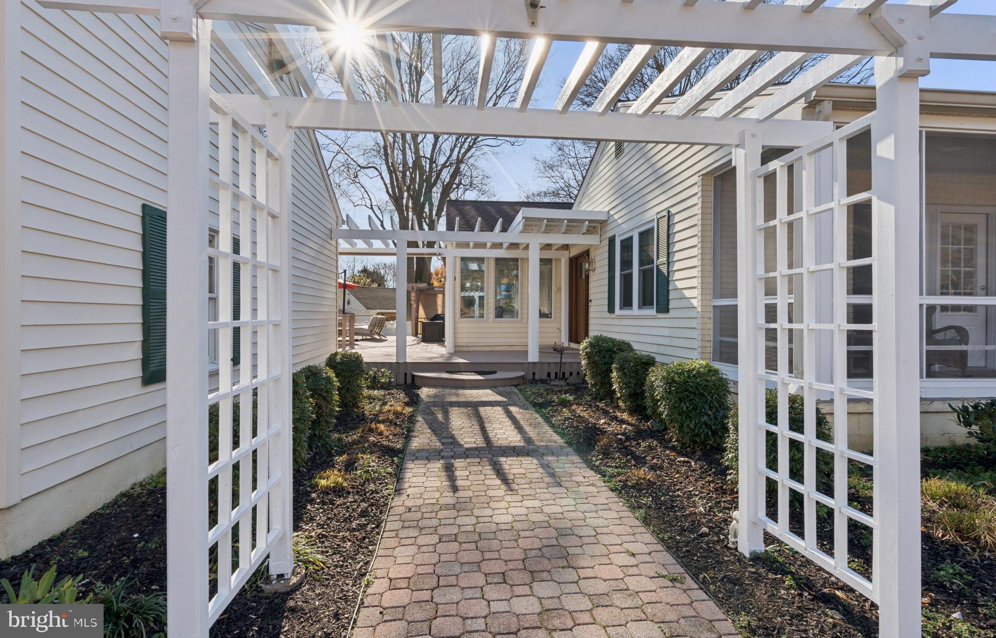 150 E BAY VIEW DRIVE