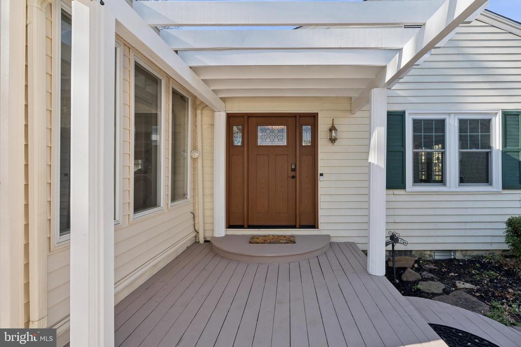 150 E BAY VIEW DRIVE