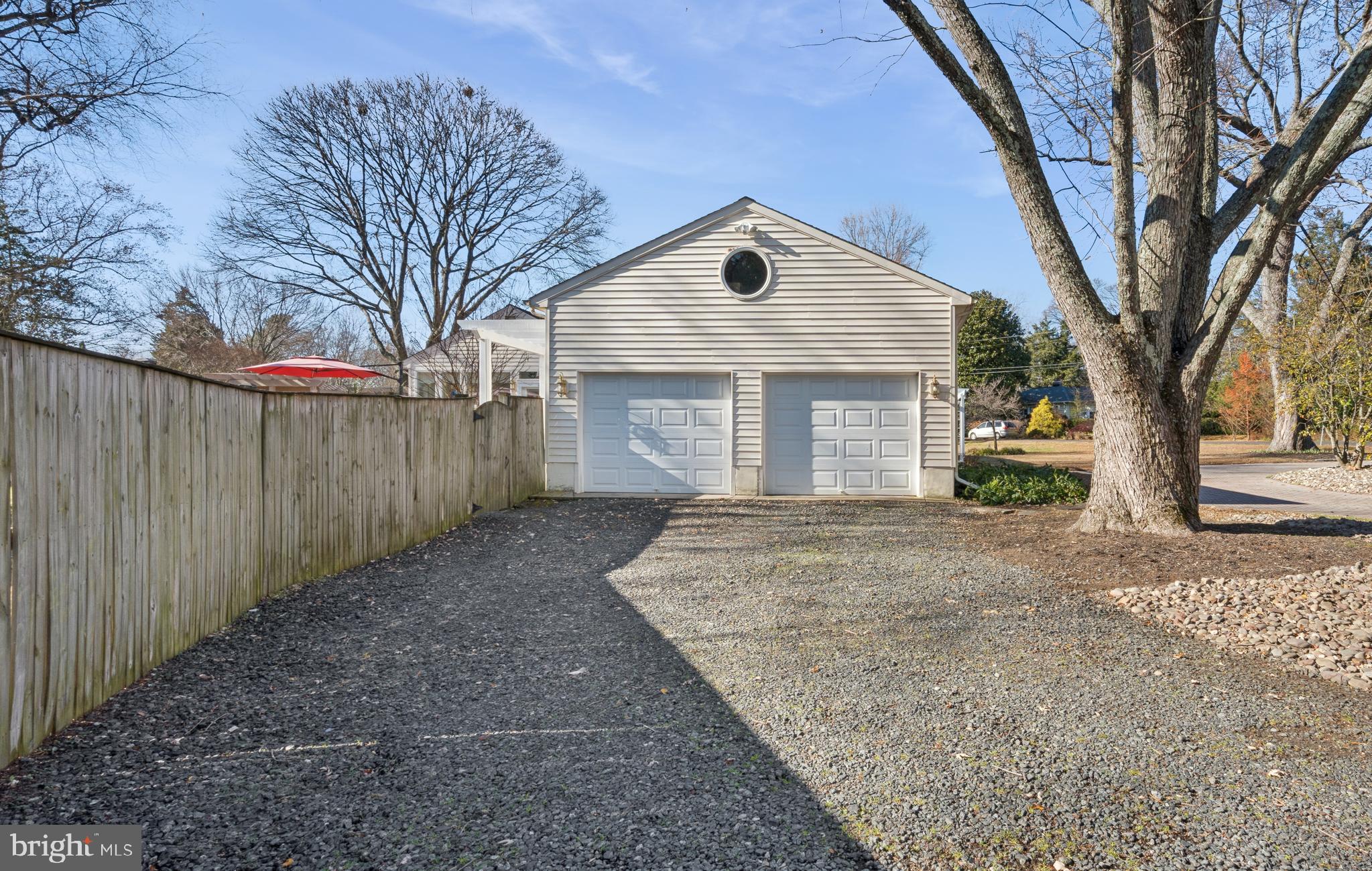 150 E BAY VIEW DRIVE