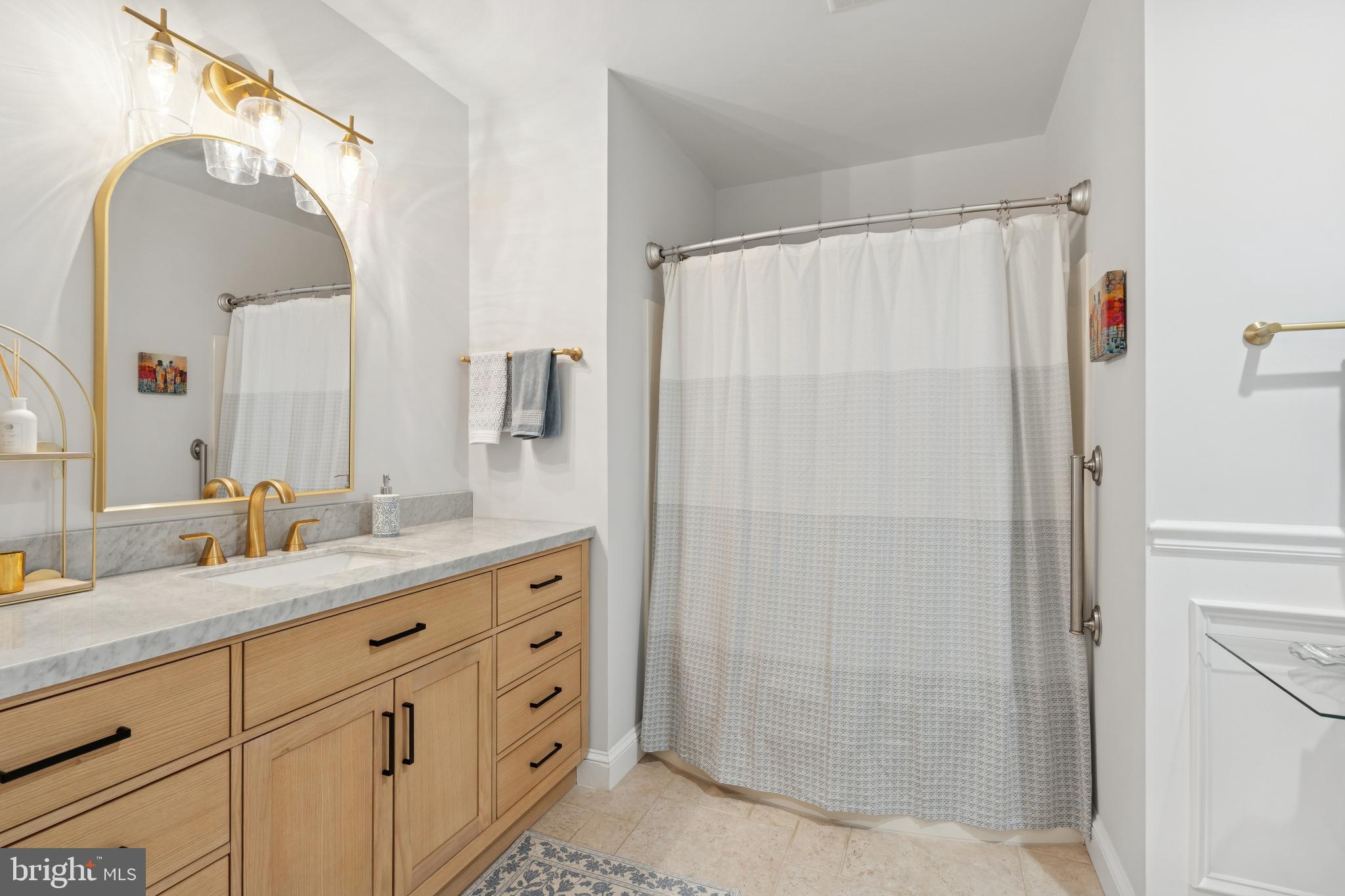 150 E BAY VIEW DRIVE