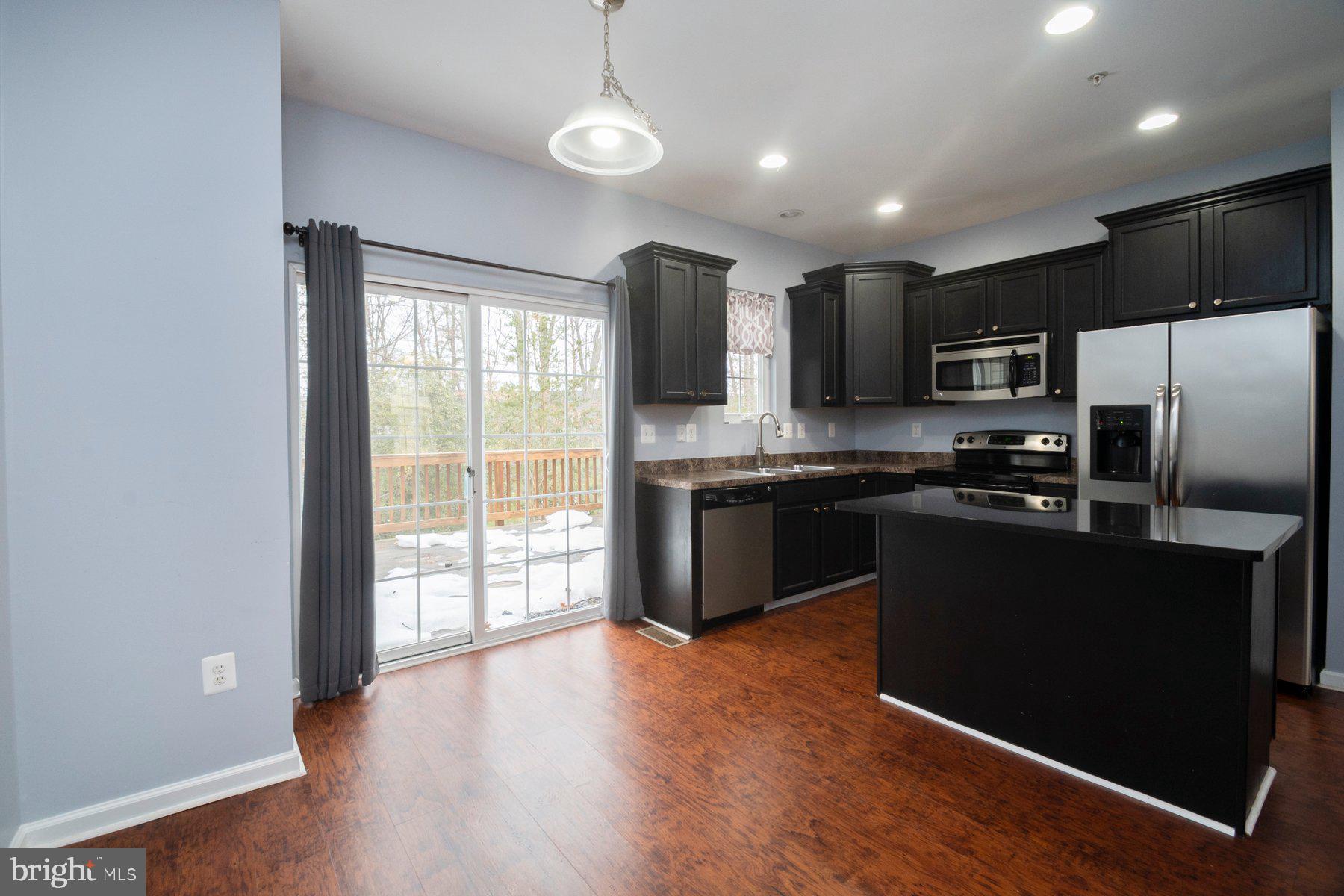 7690 TIMBERCROSS LANE