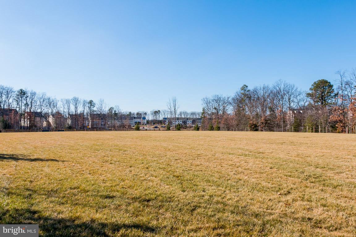 7690 TIMBERCROSS LANE