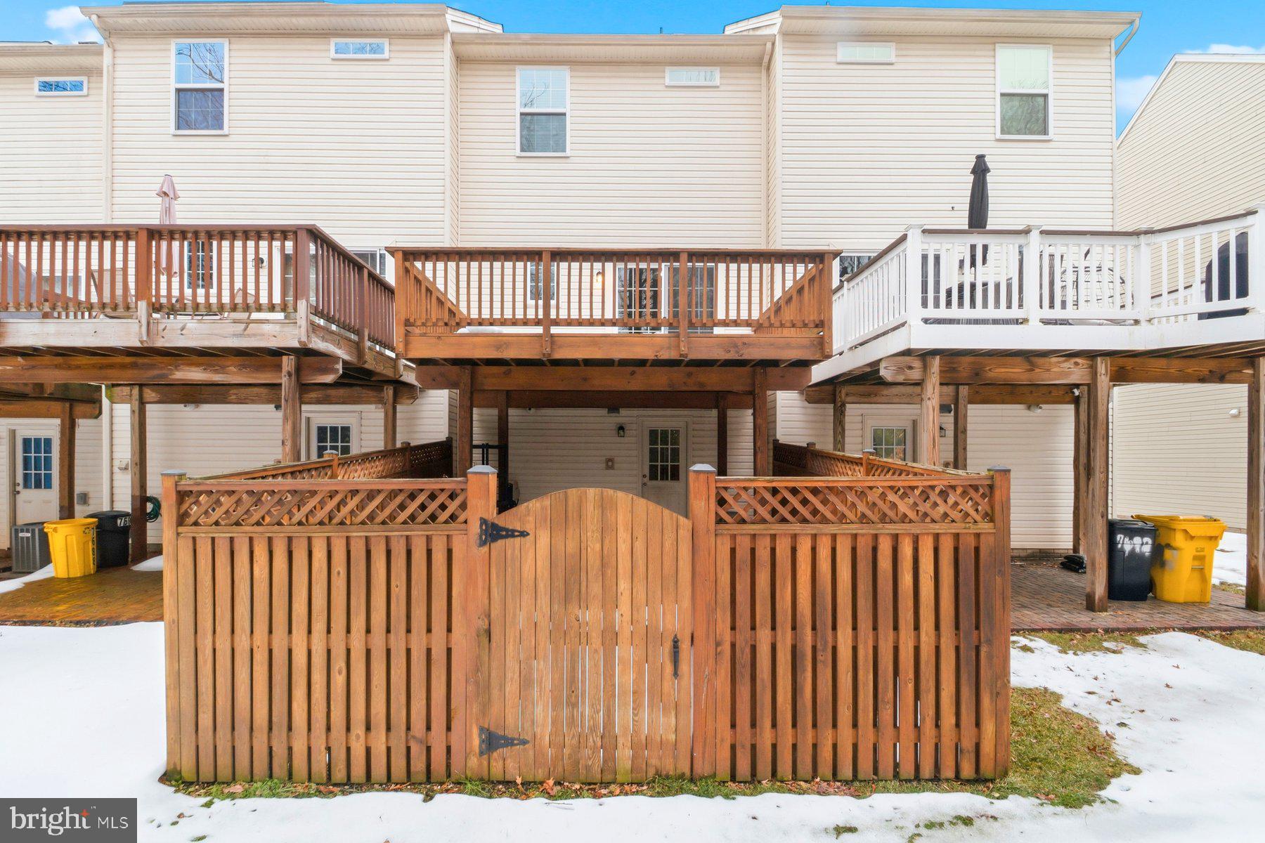 7690 TIMBERCROSS LANE