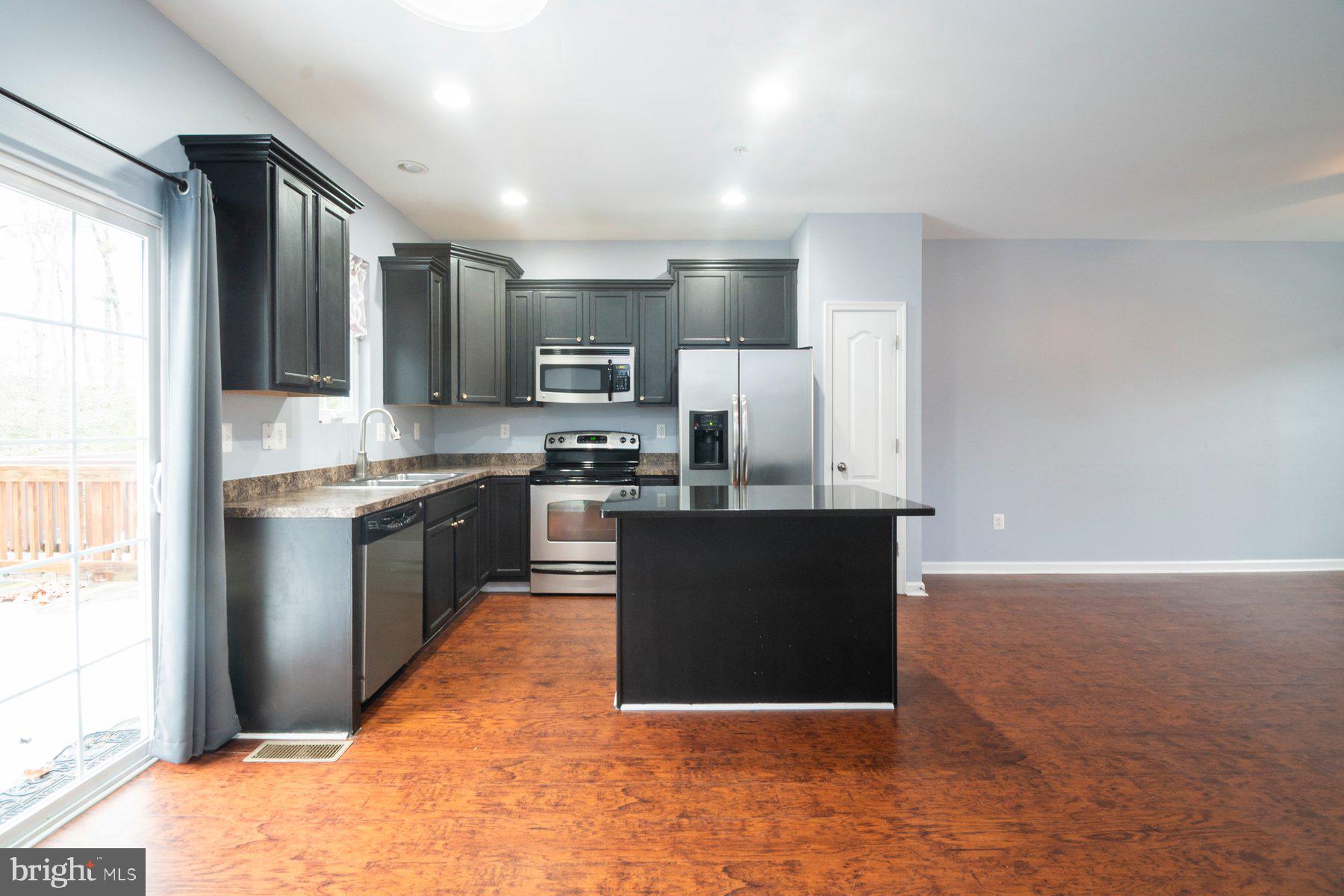 7690 TIMBERCROSS LANE