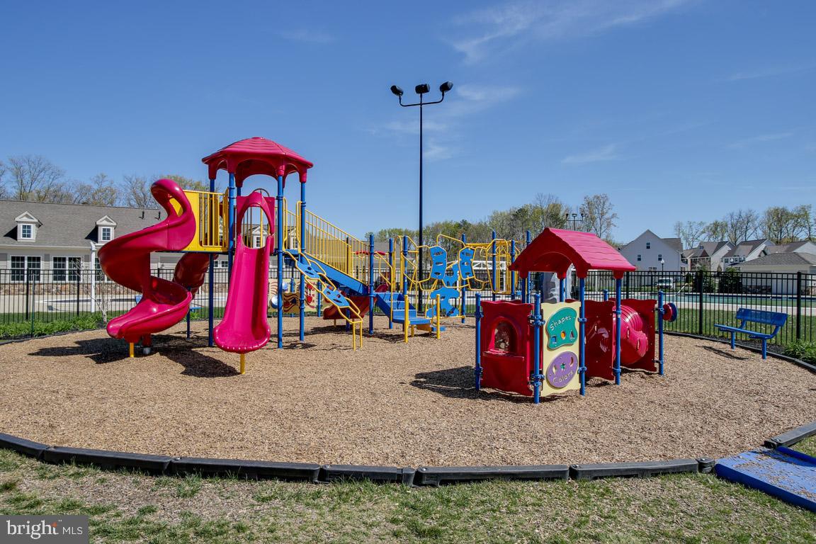 7690 TIMBERCROSS LANE