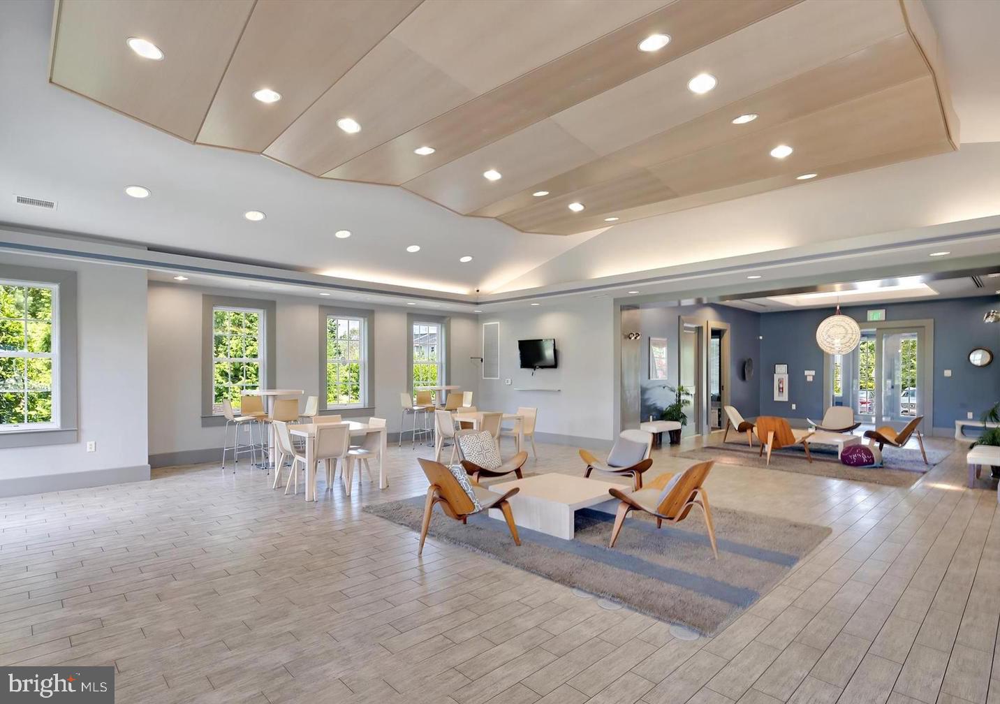 7690 TIMBERCROSS LANE