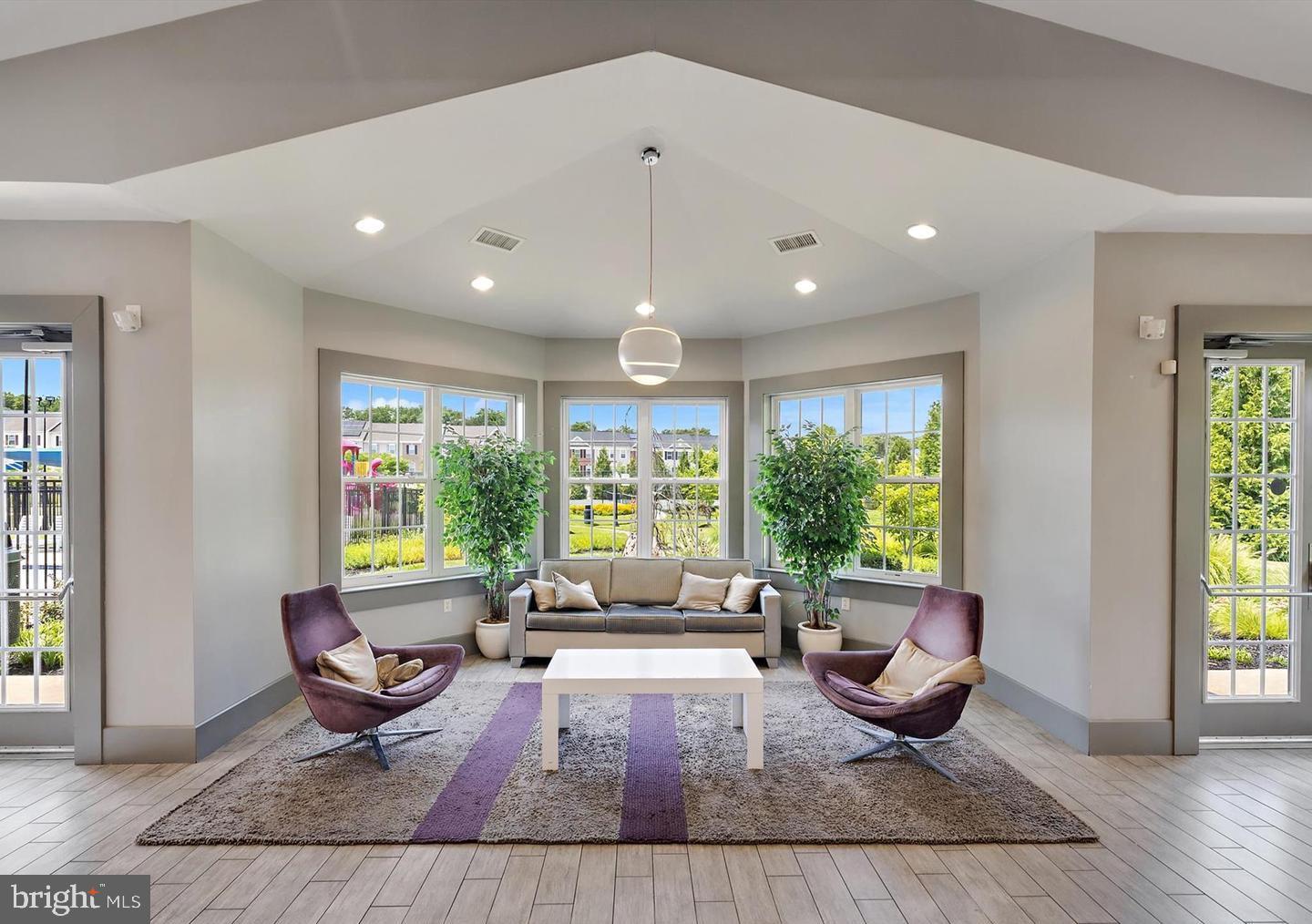 7690 TIMBERCROSS LANE