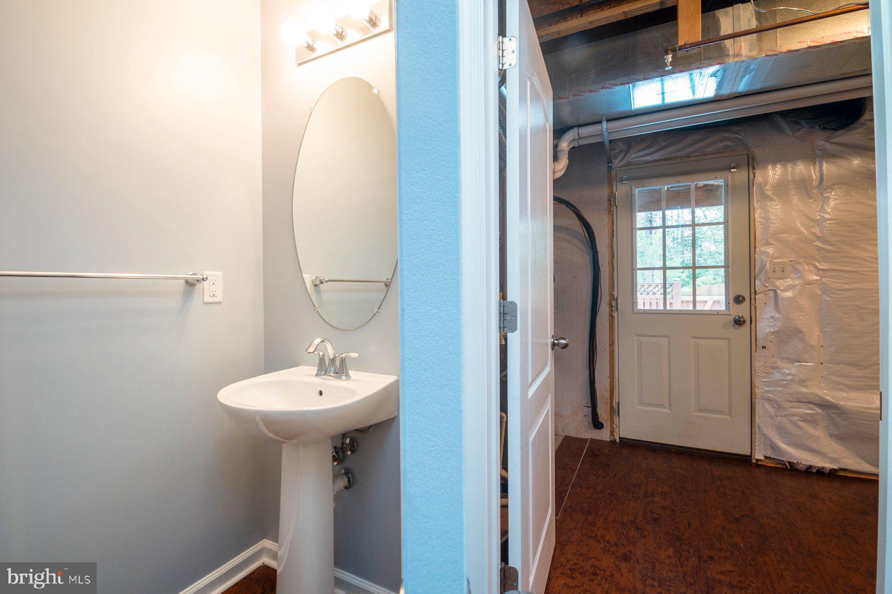 7690 TIMBERCROSS LANE