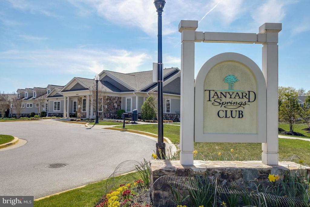 7690 TIMBERCROSS LANE