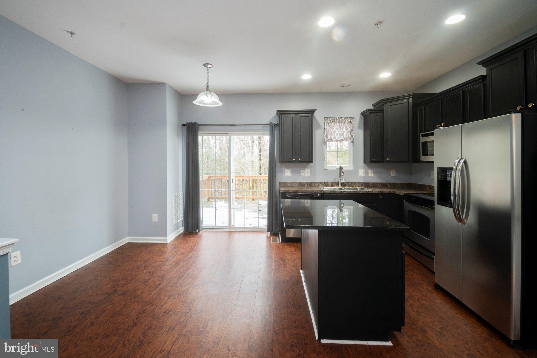 7690 TIMBERCROSS LANE