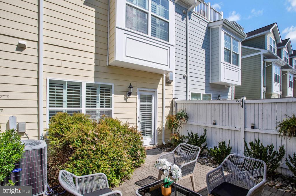 20 BOUCHER PLACE