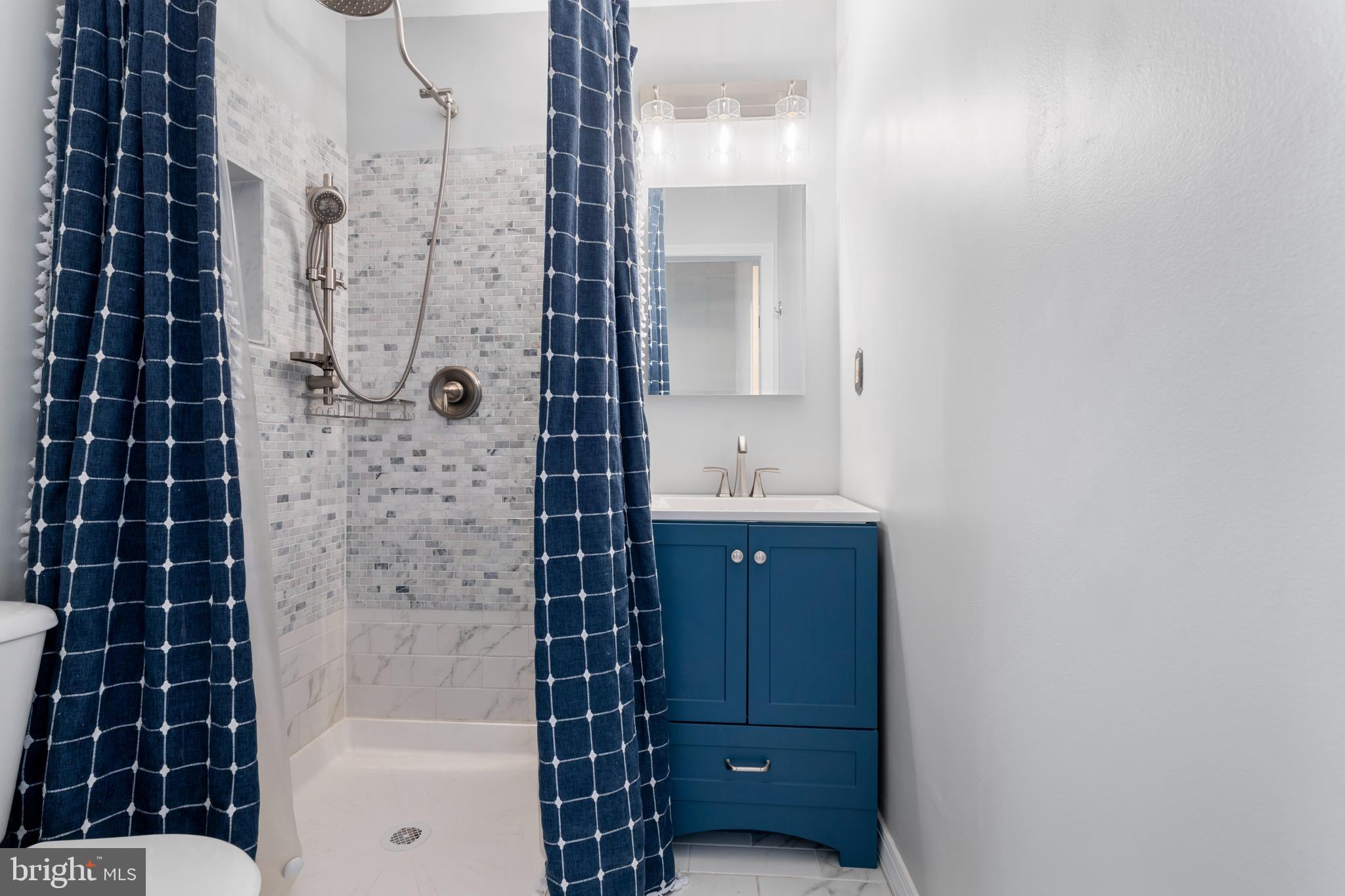 1205 N FARLEY COURT N