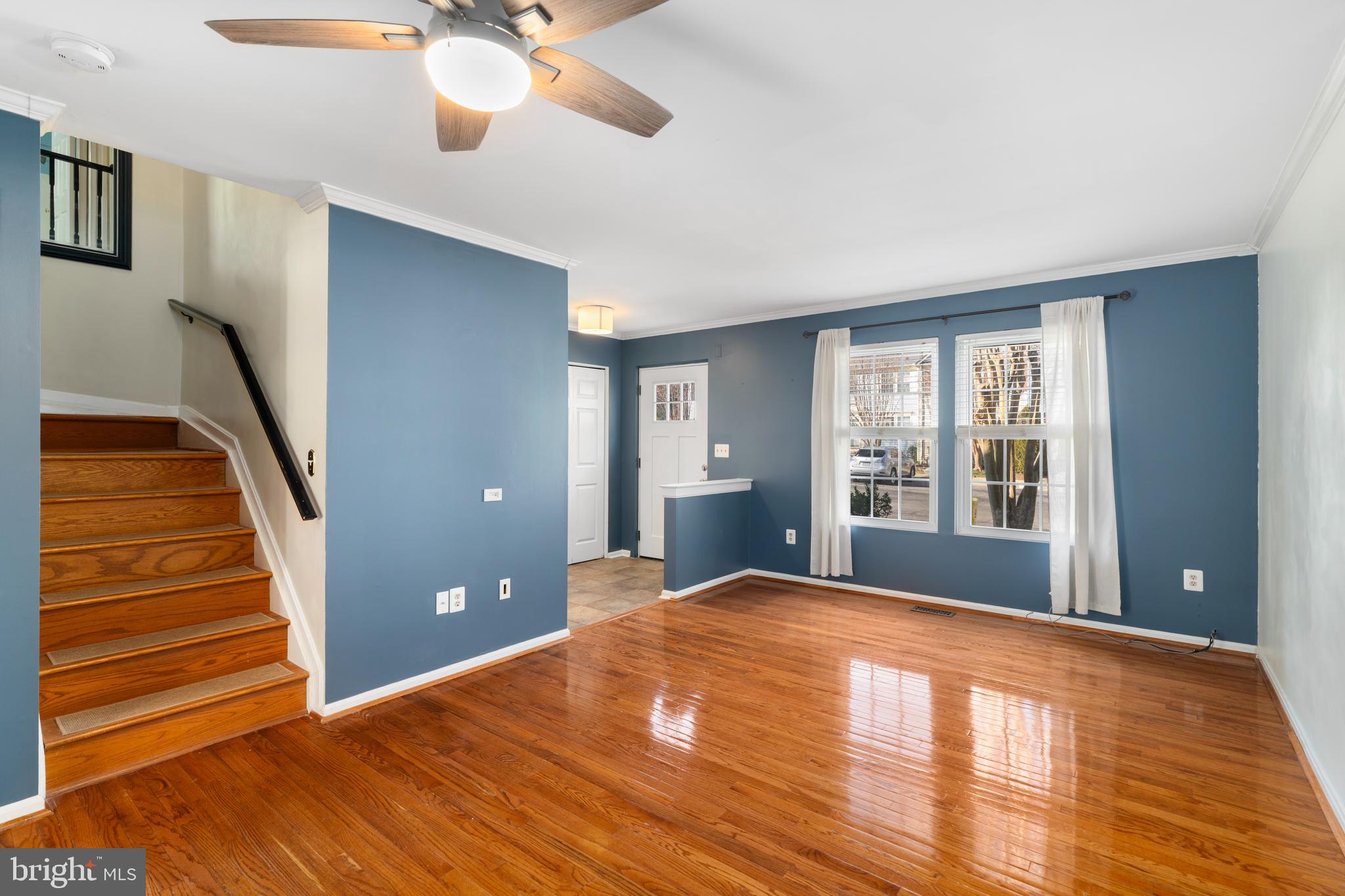 1205 N FARLEY COURT N