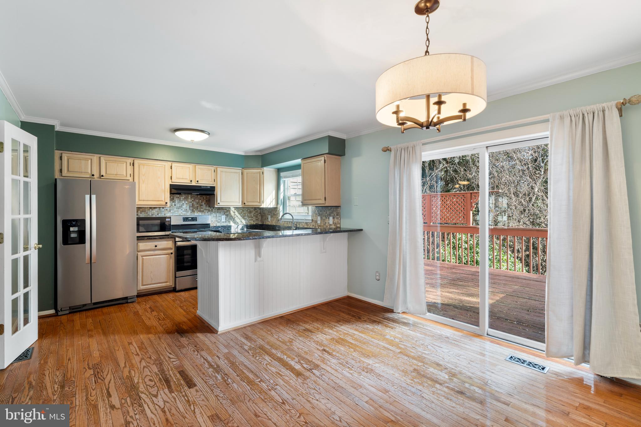 1205 N FARLEY COURT N