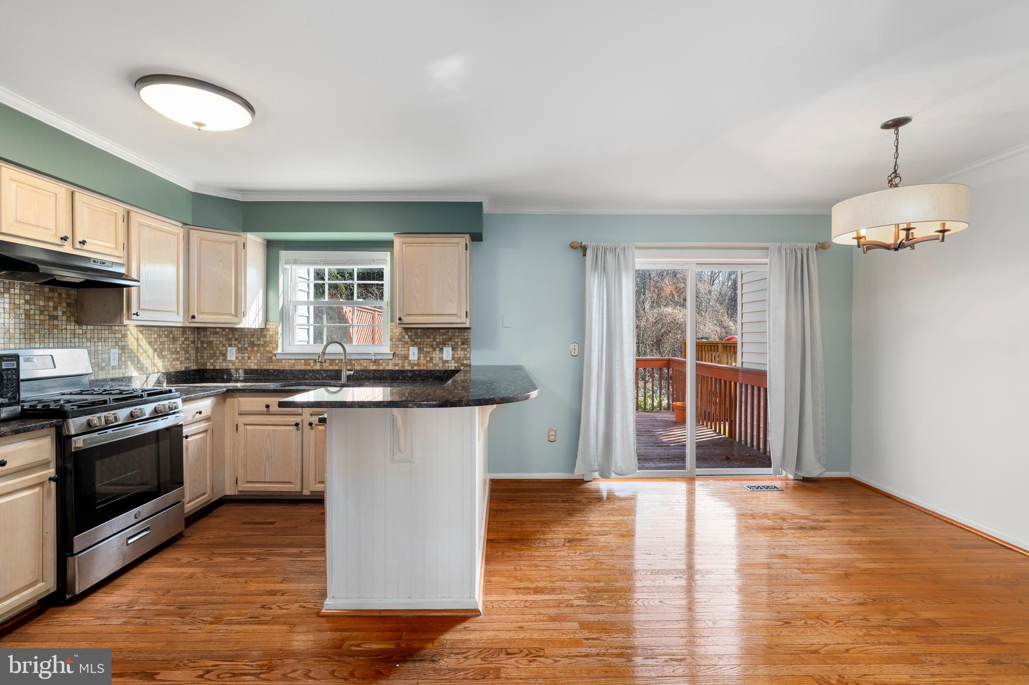 1205 N FARLEY COURT N